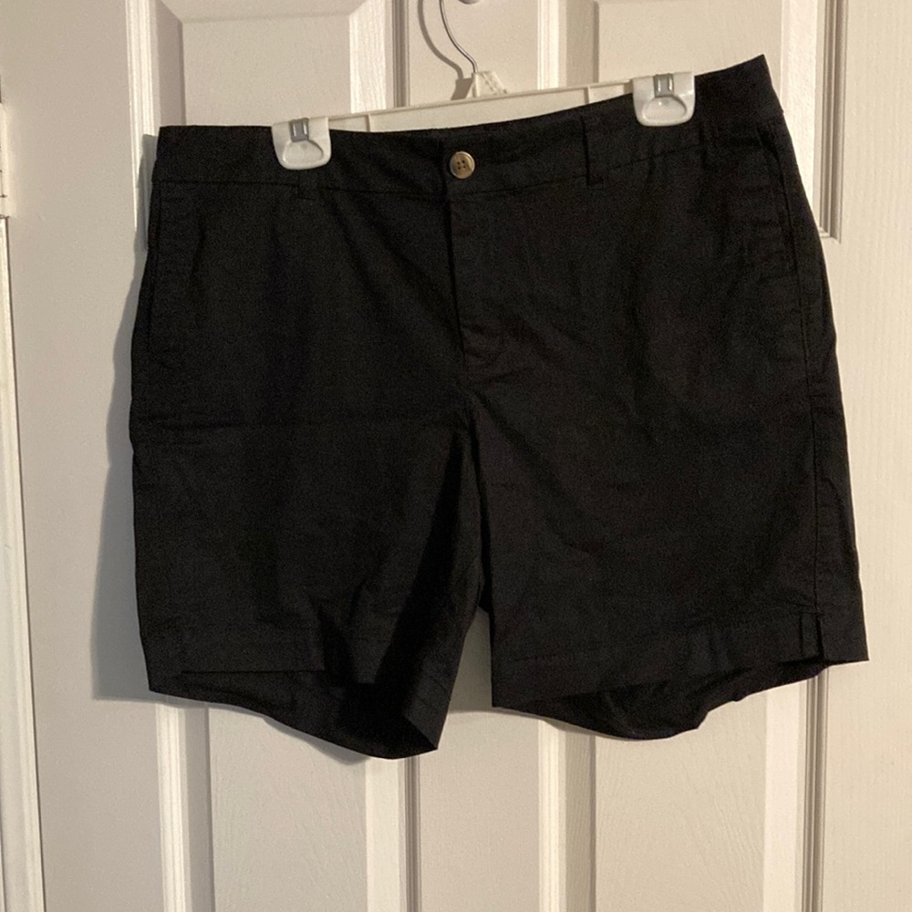 Black Cotton Old Navy Shorts. Worn Twice. Size 14